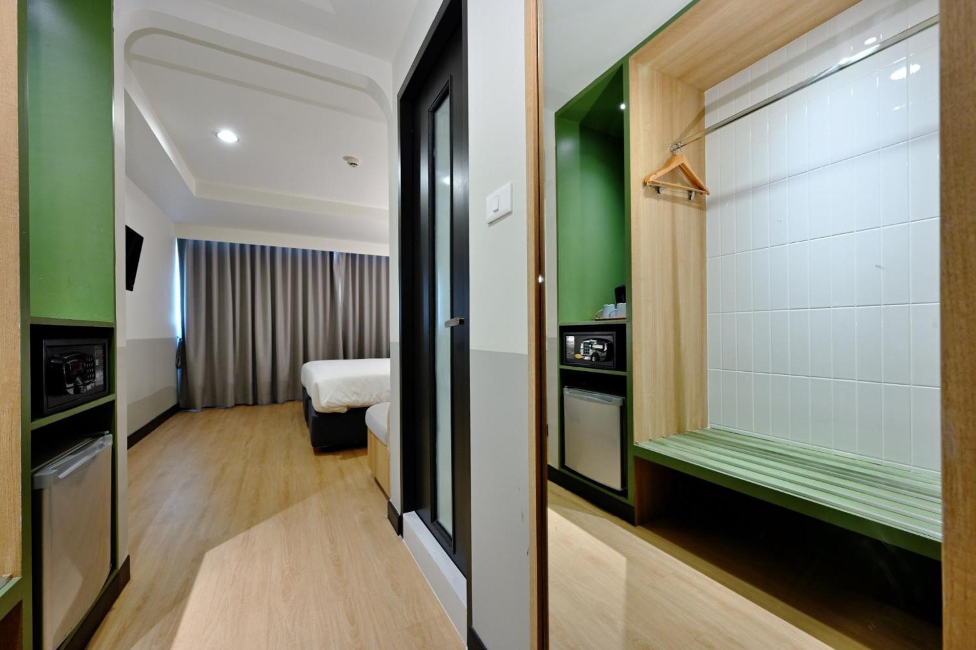 Hotel Anya Nana At Sukhumvit Bangkok Esterno foto
