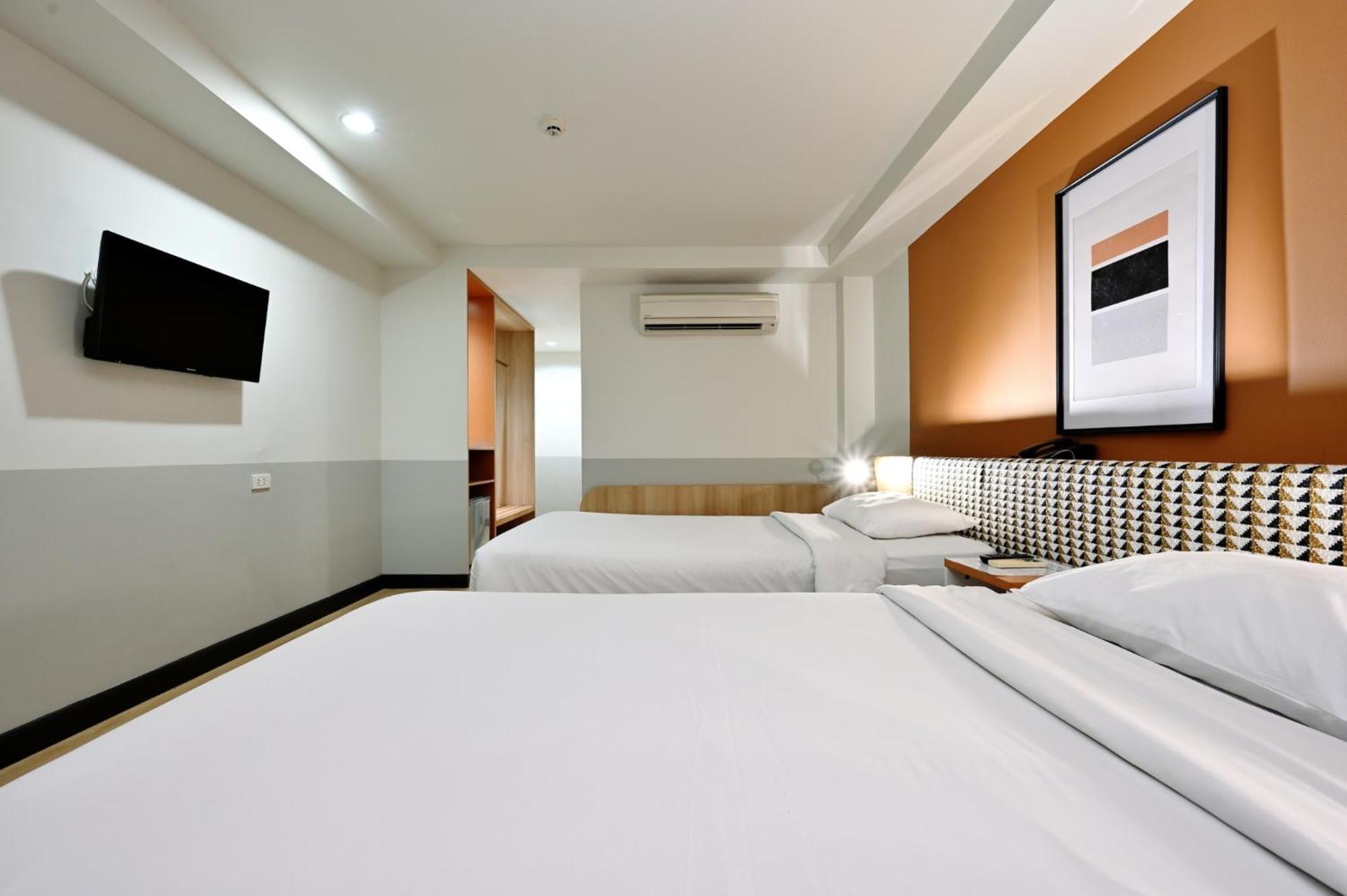 Hotel Anya Nana At Sukhumvit Bangkok Esterno foto
